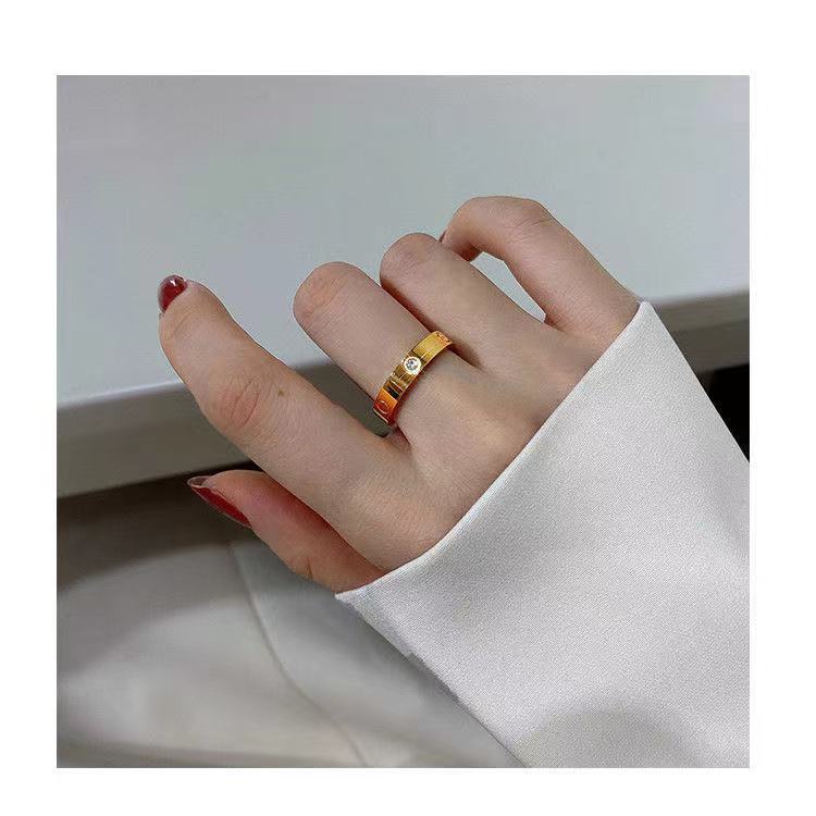 Nhẫn Đôi Bằng Thép Titan Phong Cách Thần Tượng Hàn Quốc