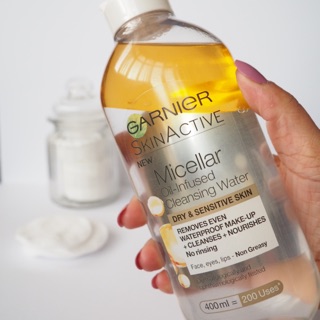 Tẩy trang garnier dầu nước hàng Pháp