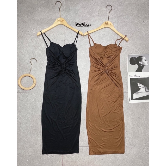 Váy body xoắn lưng