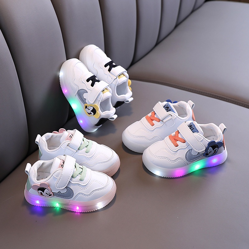 Giày Thể Thao Đế Mềm Có Đèn LED Phong Cách Hàn Quốc Dễ Thương Kích Thước 21-30 Cho Bé Sơ Sinh