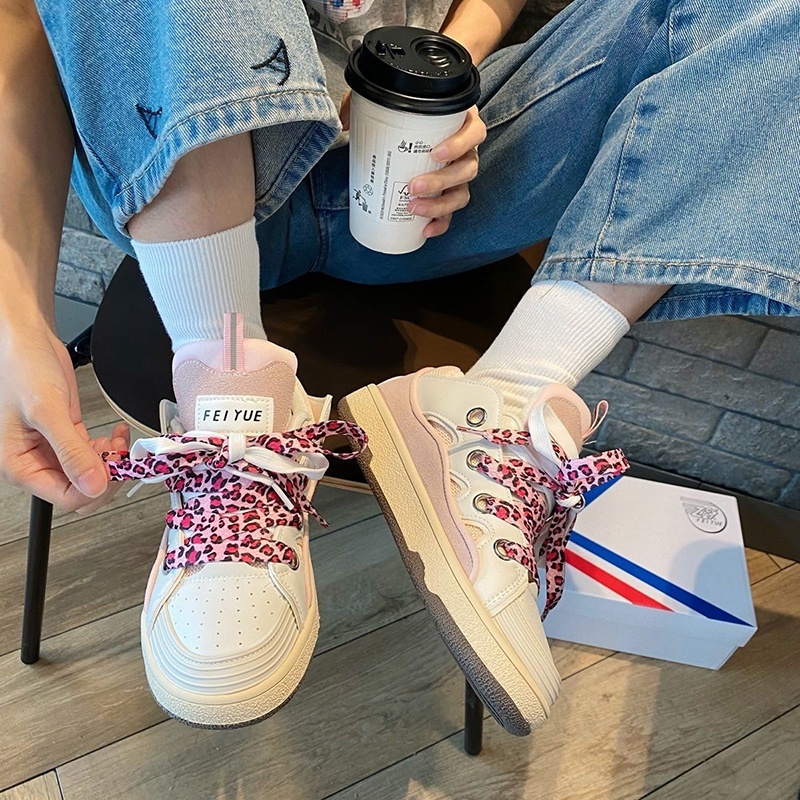 Giày thể thao IELGY mũi tròn đế dày thời trang cổ điển dễ phối đồ cá tính cho nữ