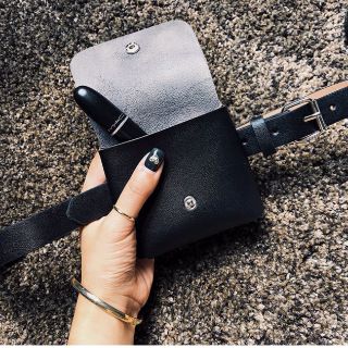 Túi belt bag đeo bụng mini mẫu mới ( sẵn trắng)