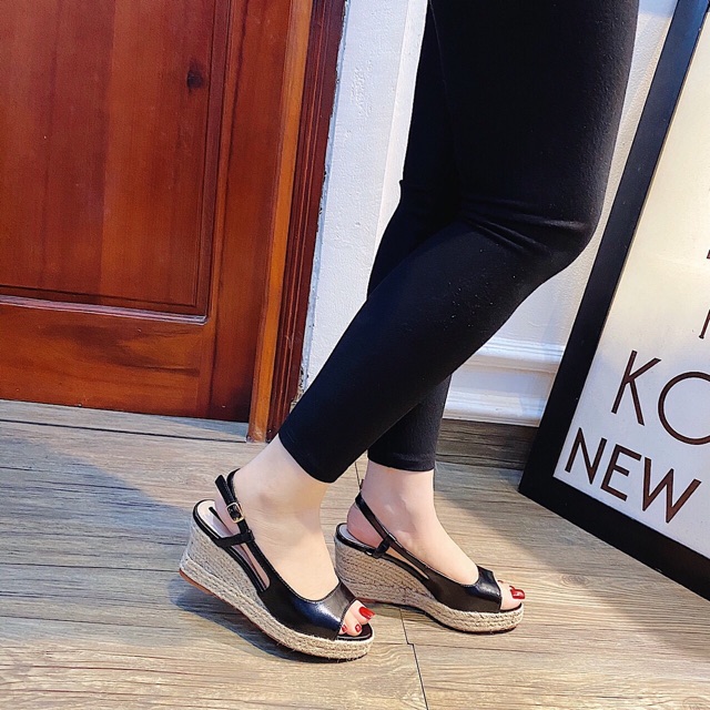 (Ảnh thật) Xuồng Đế Cói Hở Mũi Colee | BigBuy360 - bigbuy360.vn