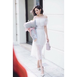 Đầm ren trắng sang trọng . Sẵn