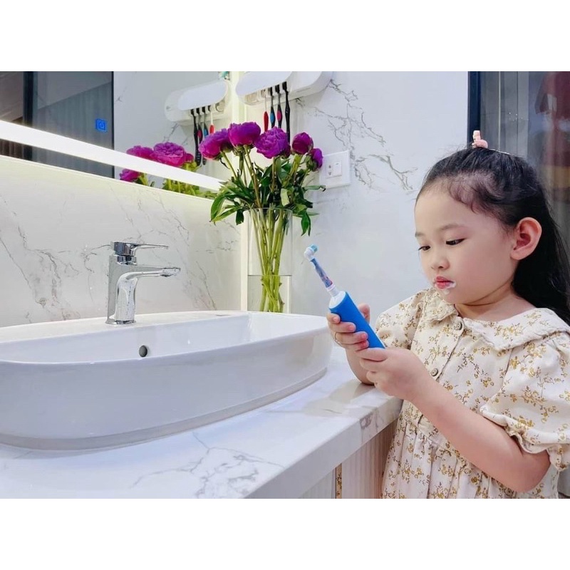 Bàn Chải Điện Oral-B Trẻ em - hàng Úc