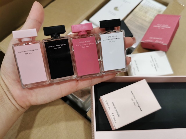 Set Nước Hoa Narciso Rodriguez For Her 4 lọ mini