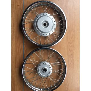 Cặp bánh căm airblack và vision rin thái nhập.
