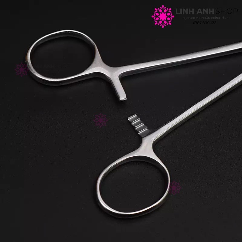 Banh Kẹp Kim Dùng Trong Phun Xăm Thẩm Mỹ