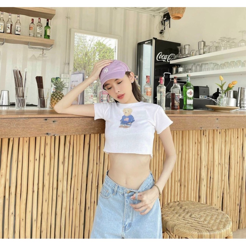 Áo croptop nữ, croptop ôm màu trắng tay ngắn hình gấu phía trước