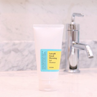 Sữa Rửa Mặt Dạng Gel Cosrx Low PH Good Morning Gel Cleanser