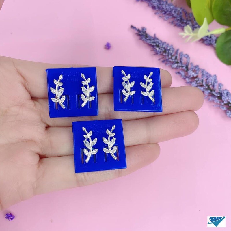 BÔNG TAI LÁ BẠC TA