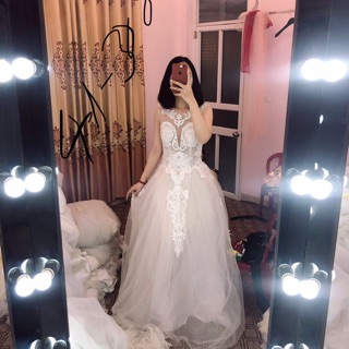Thanh lí váy cưới