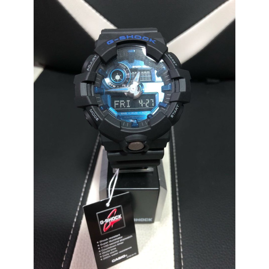 Đồng hồ nam Casio G-SHOCK GA-710-1A2DR Chính hãng - Dây đen mặt xanh - Chống nước 200m