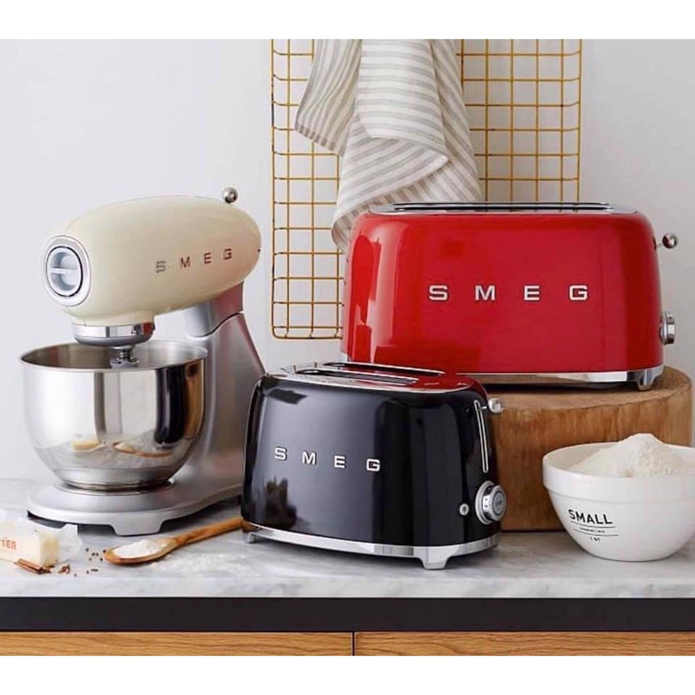 Máy nướng bánh mỳ SMEG TSF01RDEU màu đỏ