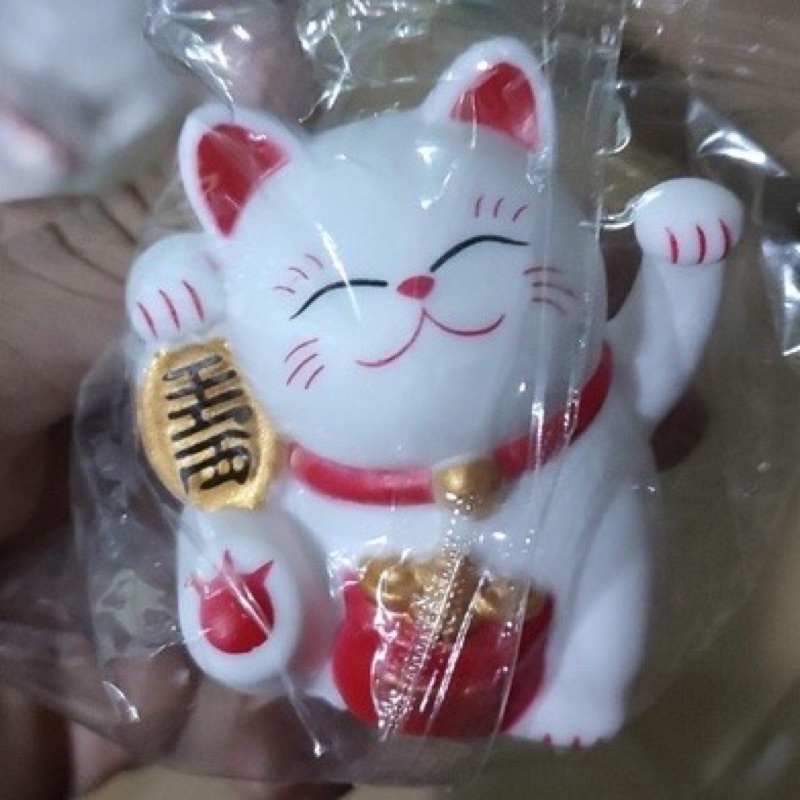 Mèo thần tài nhựa trang trí tiểu cảnh, bánh kem, vòng đào đông