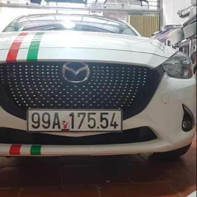 Mặt ca lăng sao rơi mazda 2