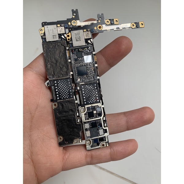 Main 6SP mất nguồn không ổ cứng