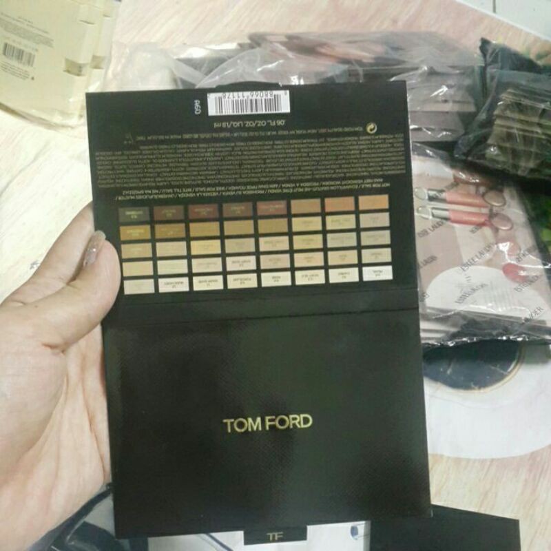 Sample kem nền dùng thử Tomford | BigBuy360 - bigbuy360.vn
