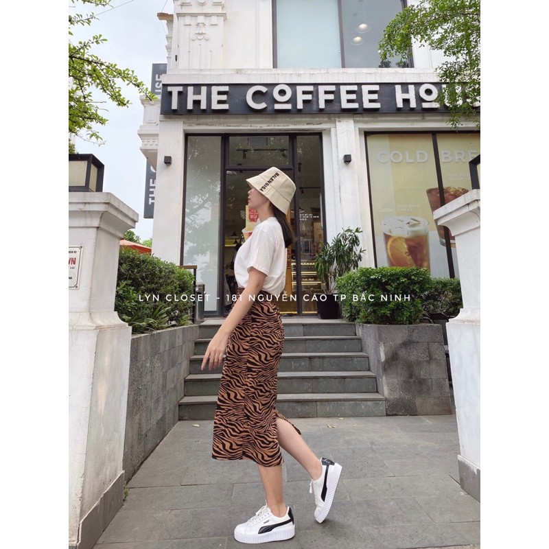 Chân váy vằn xẻ sau | BigBuy360 - bigbuy360.vn