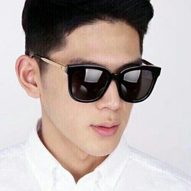 Kính Form tròn Nam Nữ Chất liệu hợp kim titan hàn quốc kiểu dáng hot trend