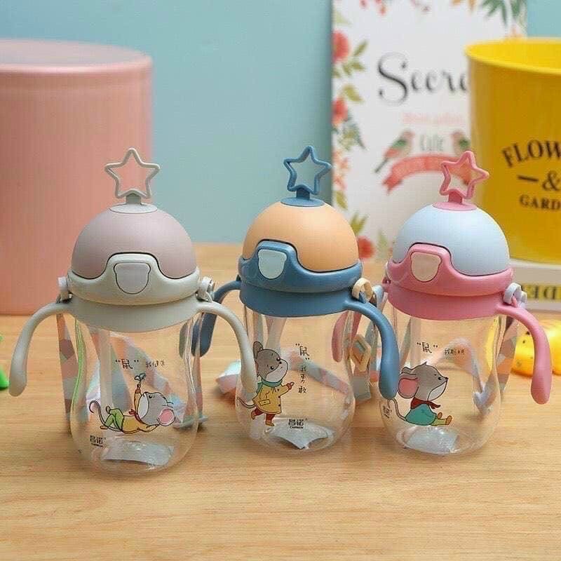 Bình tập uống nước cho bé