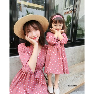 Váy Lụa Cát Maxi Chấm Bi Tôn Da Cho Mẹ Và Bé Phong Cách Hàn Quốc - VB005