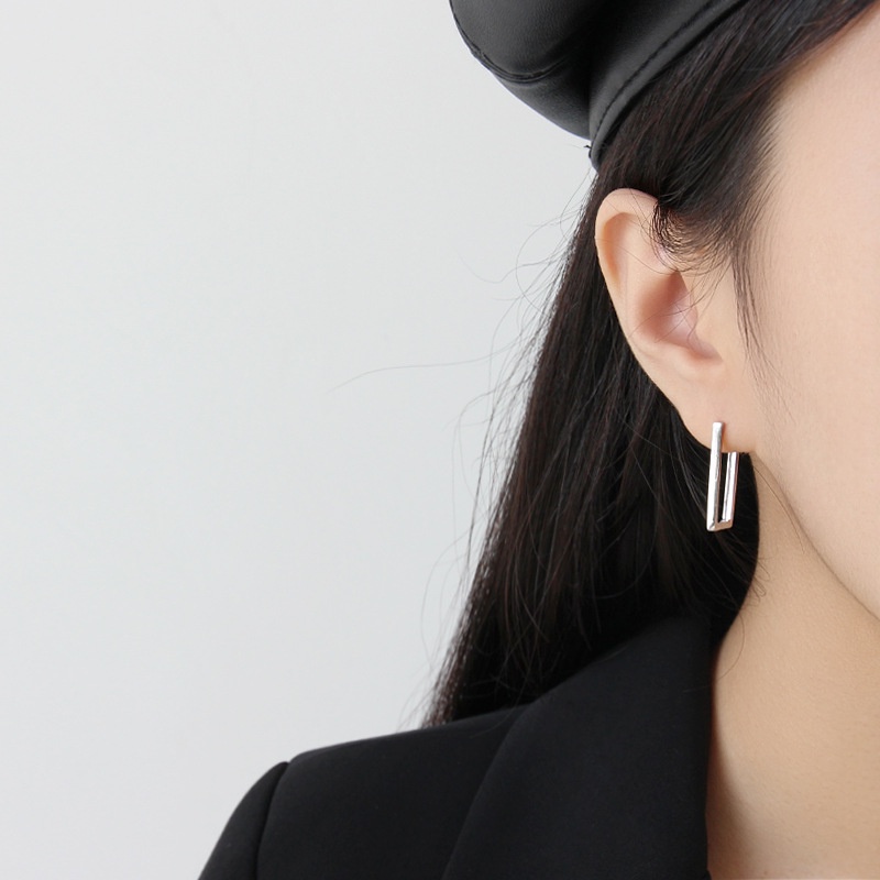 KHUYÊN TAI BẠC CALLA - Khóa chữ nhật l E020