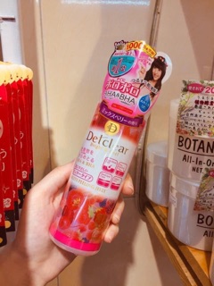 Tẩy da chết Detclear