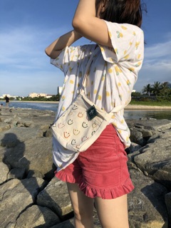Túi đeo chéo size nhỏ smile ( hình thêu)