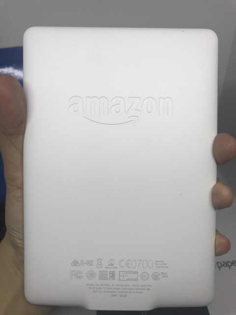 [BH 3 tháng] Máy đọc sách Amazon Kindle Paperwhite gen 3 32G used tặng kèm Cover 149K | BigBuy360 - bigbuy360.vn