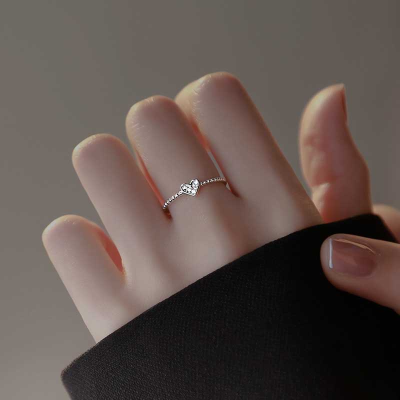 Nhẫn Thép Titan Mạ Bạc 925 Đính Đá Zircon Hình Trái Tim Đơn Giản Thời Trang Có Thể Điều Chỉnh Kích