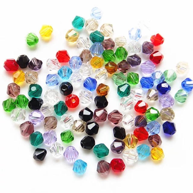 Hạt đá pha lê thoi 4mm (chùm 10 dây)