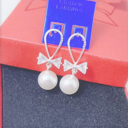 Bông tai bạc ta hình nơ đính hạt trai sang trọng - Trang sức bạc Evasilver