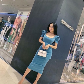 Đầm body cổ u