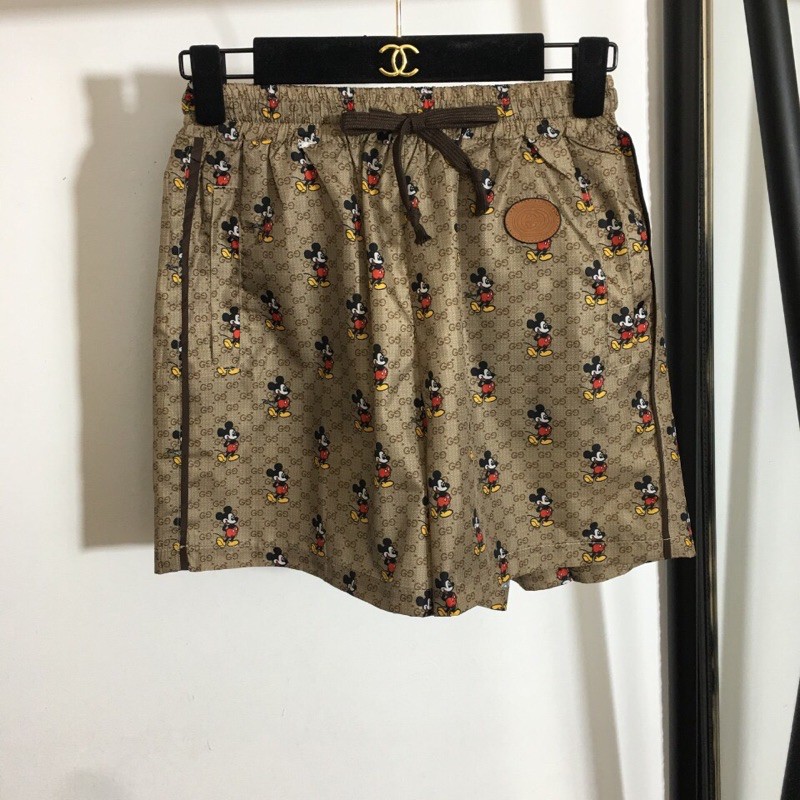 Quần short ống rộng in hoạ tiết mickey thương hiệu Gucci GG cao cấp