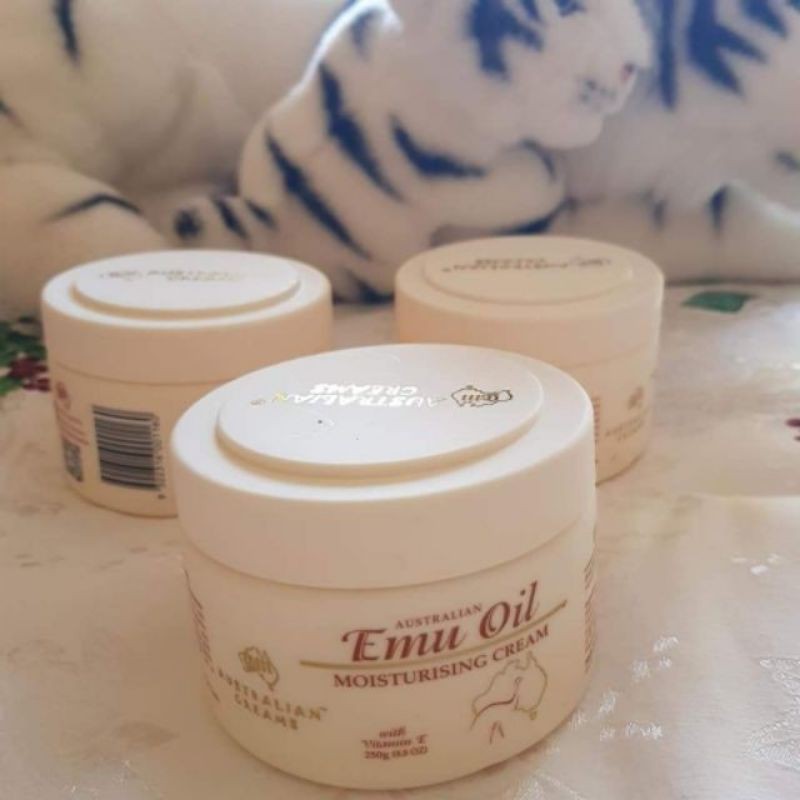 AUSTRALIA EMU OIL MOISTURISING CREAM Vitamin E 250g- Kem Dưỡng Tinh Dầu Đà Điểu kết hợp vitamin E Úc 250g