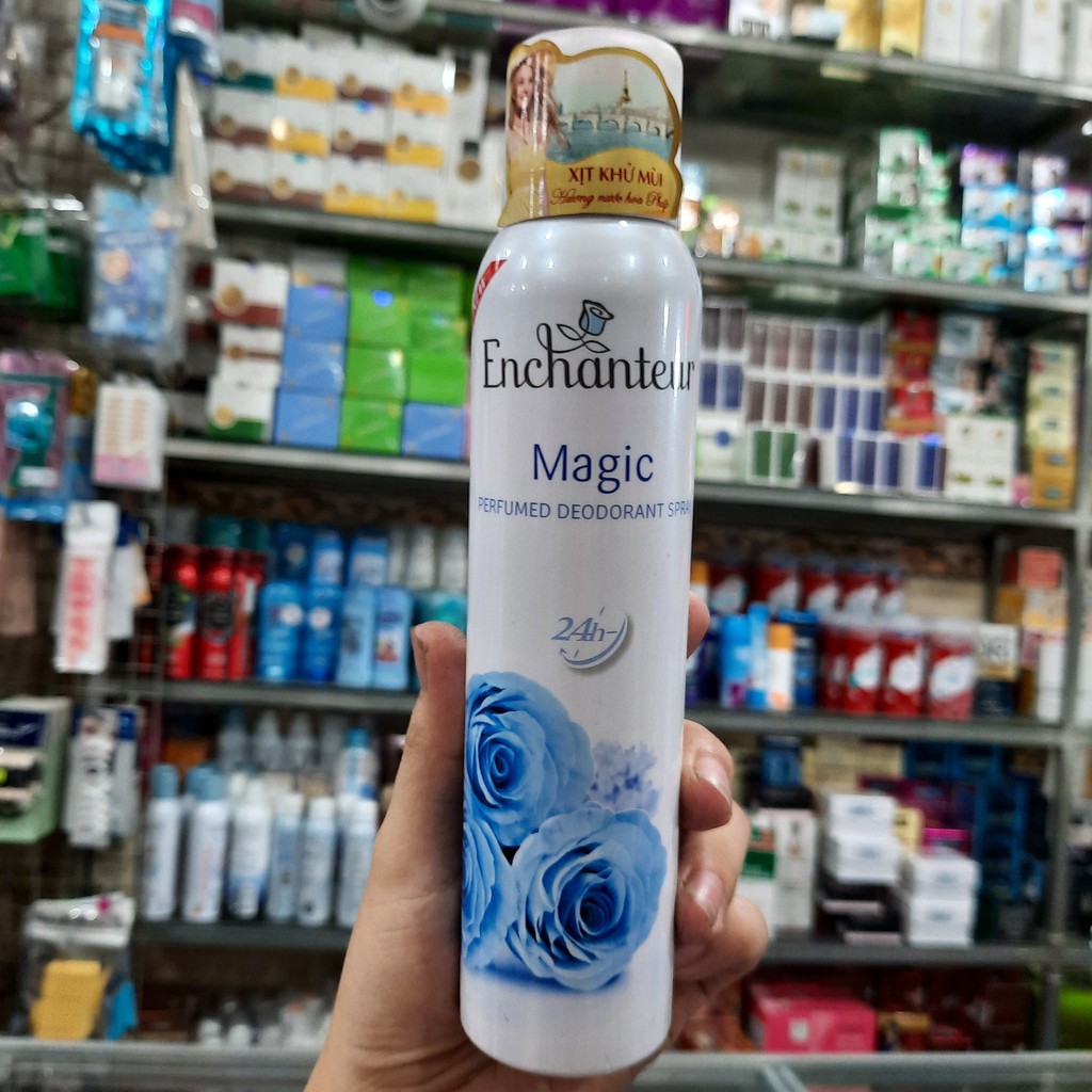 Xịt khử mùi Enchanteur Magic chai 150ml