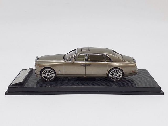 Xe Mô Hình Rolls Royce Phantom bản 4 cửa 1:64 ( Vàng Đồng )