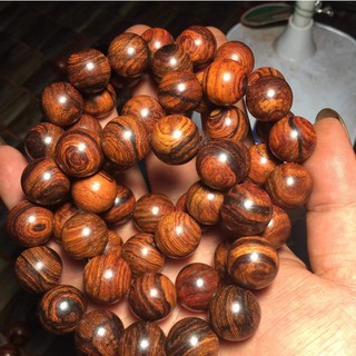 Vòng tay gỗ sưa giây đỏ