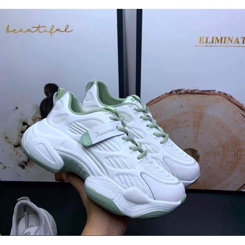 Giày sneaker độn đế siêu đẹp, siêu cá tính