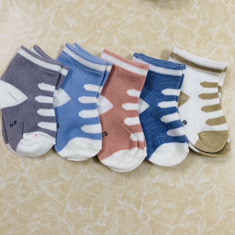 Set 5 đôi tất sọc sắc màu cho bé 0 - 5 tuổi