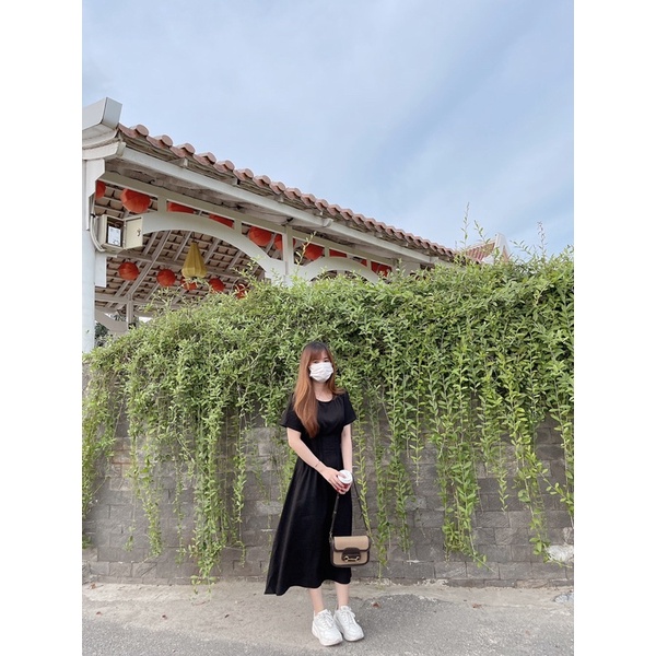 Đầm midi xếp li eo