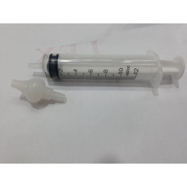 Dụng cụ bơm rủa mũi bằng xi lanh + đầu silicon