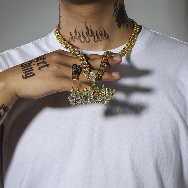 Dây chuyền mặt hình ngọn lửa đính đá phong cách Hip Hop cho nam