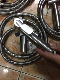 Thiết bị vệ sinh phòng tắm