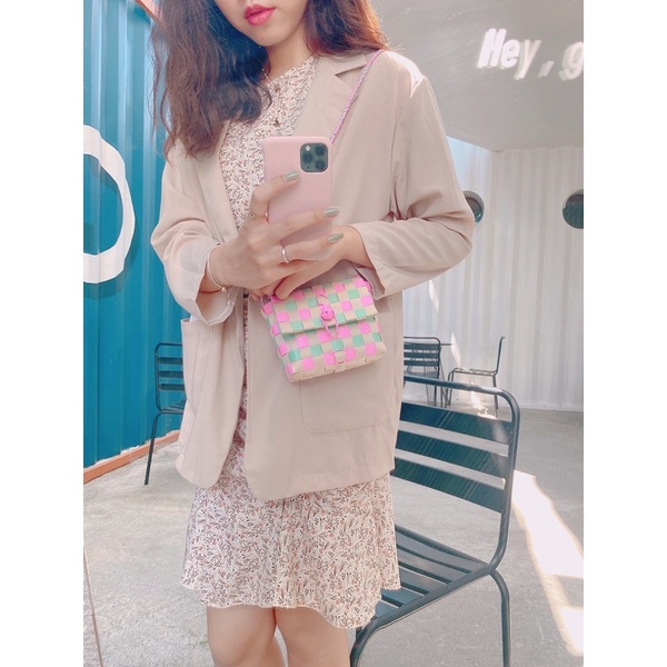 Túi đan đeo chéo ton pastel xinh xắn