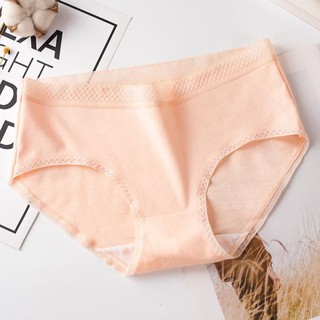 Quần lót cotton kháng khuẩn không đường may chip nữ siêu mỏng xì lip xuất nhật Q666