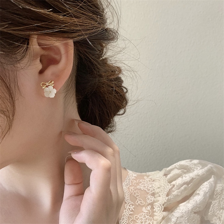 Bông Tai Mạ Bạc 925 Hình Nơ / Bông Hoa / Vỏ Sò Thời Trang Xinh Xắn Cho Nữ