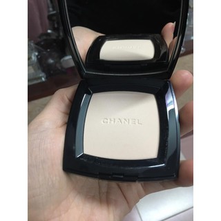 Phấn phủ Chanel Poudre Universelle Compacte