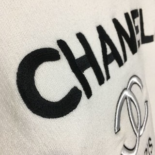 Áo len cổ tròn 𝑐ℎ𝑎𝑛𝑒𝑙 CN channel